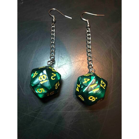 New DND‎ Dungeons Dragons Dice D20 Dangle Earrings Stranger Things Hellfire Club - Picture 2 of 2